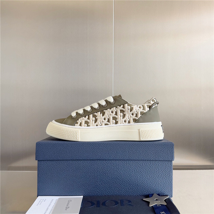 d1or b33 sneakers