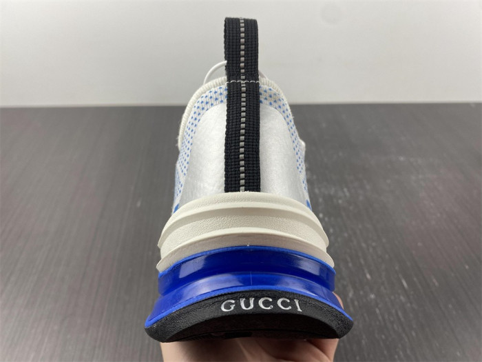 gu run sneaker