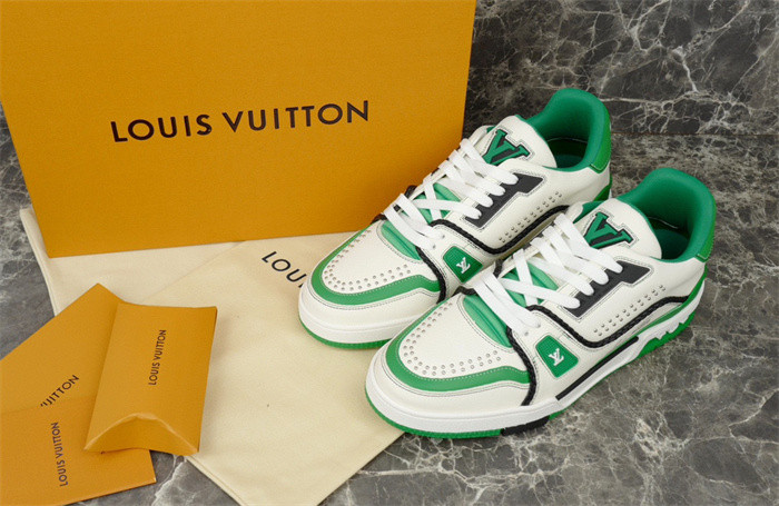 l1vv trainer