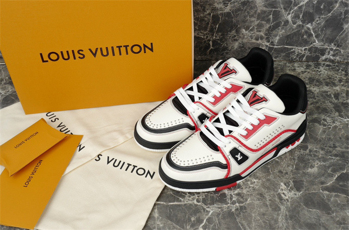 l1vv trainer