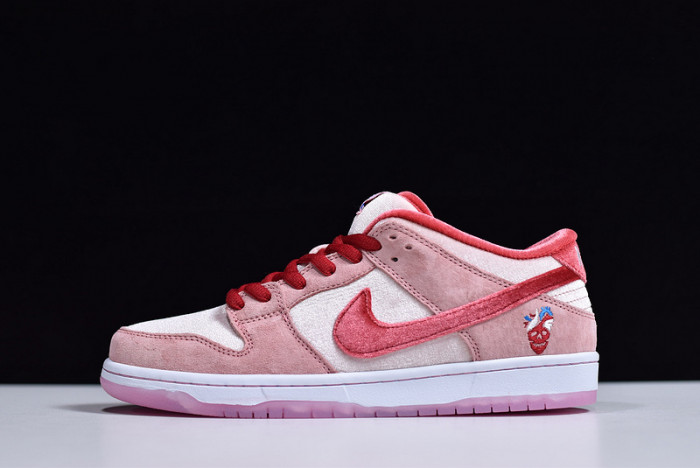 nike sb dunk low strangelove skateboards ct2552-800