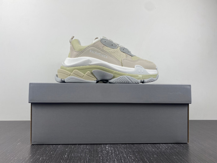 balen triple s white 524039 w2fw4 9790
