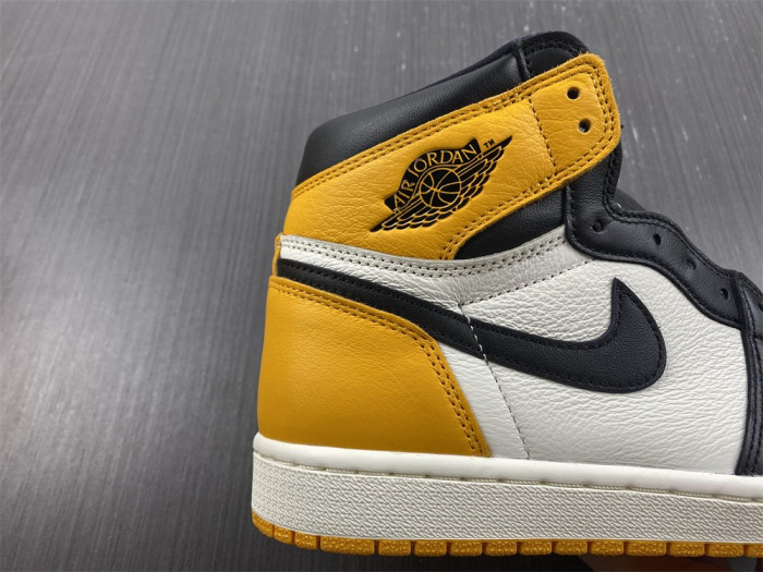 air jordan 1 high og “yellow toe” 555088-711