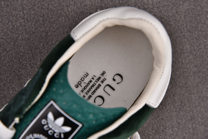 a*d*das x G*u*i1 gazelle