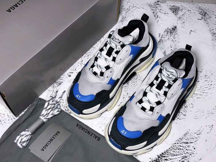 balen triple s trainers clear sole b;ack blue white 541624 w09oh 1007