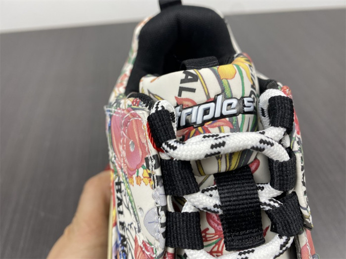 gu x balen the hacker project triple s flora print (w) 677195 ul110 8461