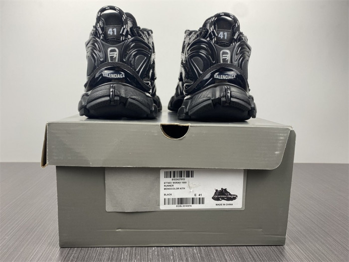 balen track runner monocolor kith black - 677403 w3ra9 1000
