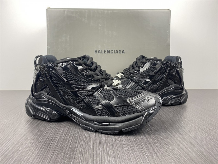 balen track runner monocolor kith black - 677403 w3ra9 1000