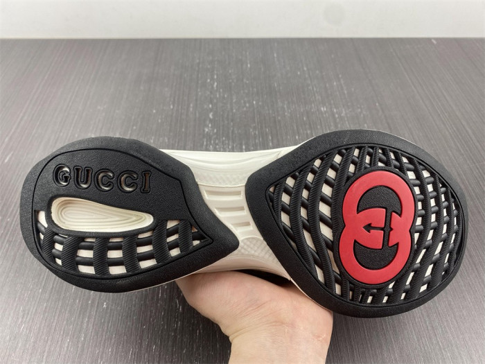 gu run sneaker