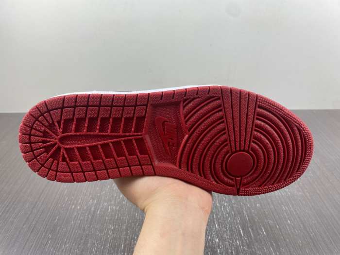 air jordan 1 retro low white varsity red 705329-101