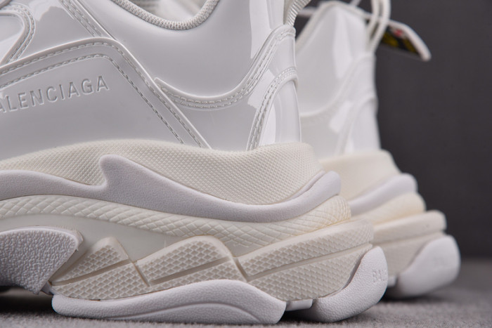 balen triple s white 734954 w2paa 9000