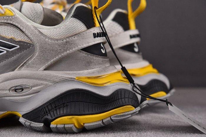 balen cargo panelled sneakers 784339 w2mv1 1170