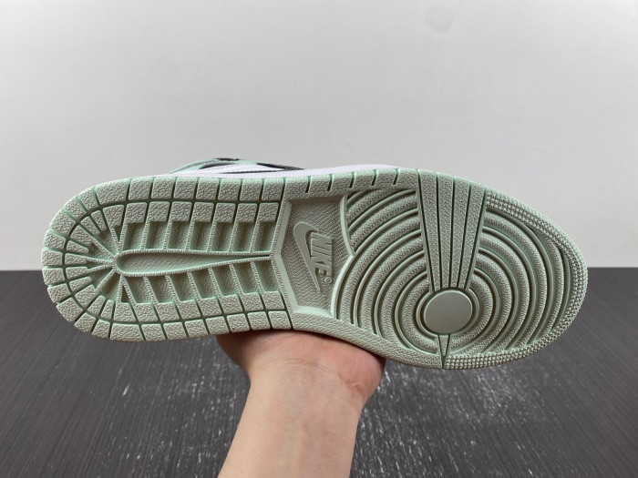 air jordan 1 retro high igloo 861428-100