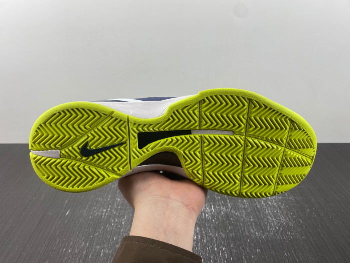 nike air zoom hyperattack 