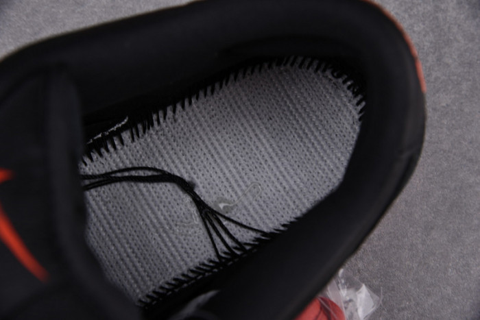 nike sb dunk low black pigeon 883232-008