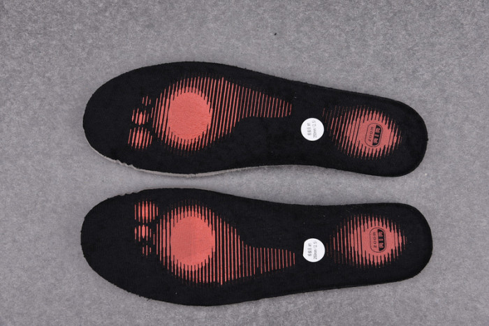 nike sb dunk low black pigeon 883232-008