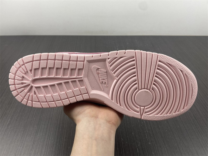 nike dunk low pink 921803-601