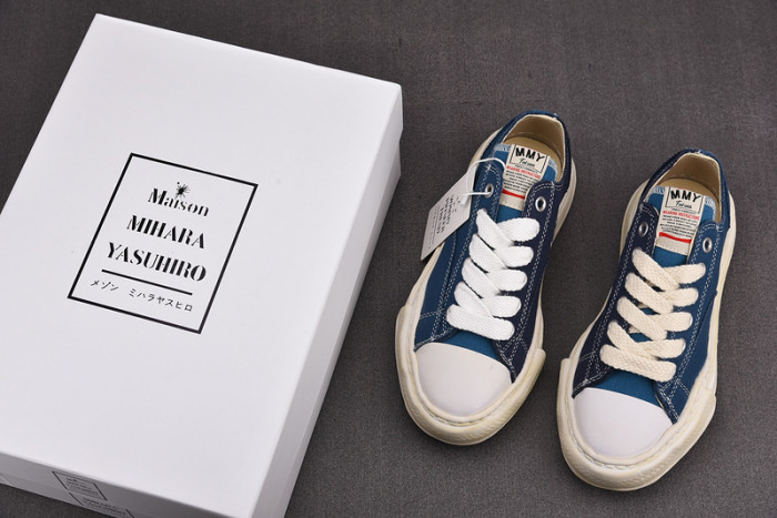 Ma*s*n mihara yasuhiro canvas sneakers