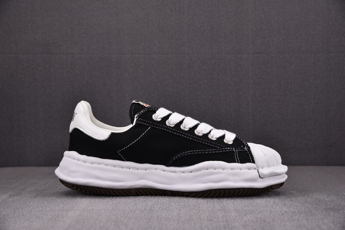 Ma*s*n mihara yasuhiro canvas sneakers