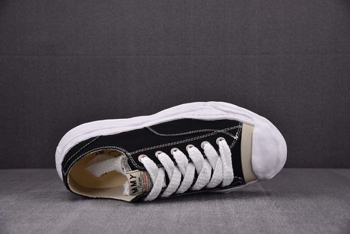 Ma*s*n mihara yasuhiro canvas sneakers