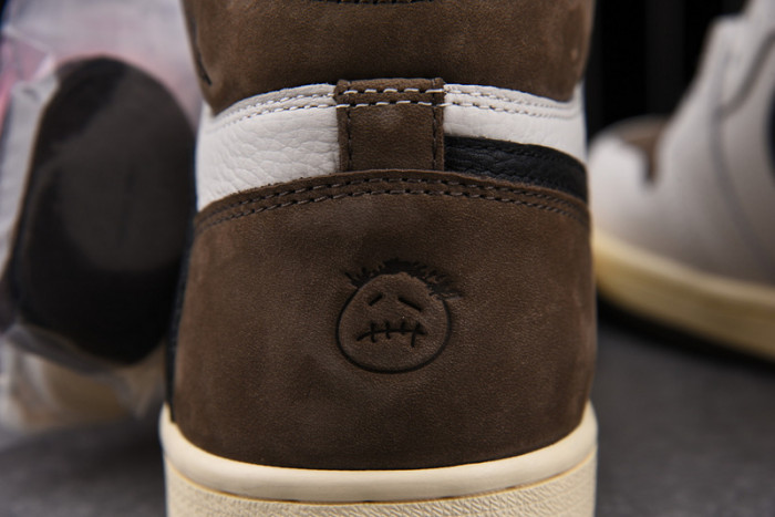 travis scott x air jordan 1 retro high reverse cd4487-101