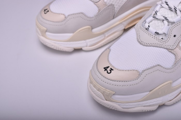 balen 17fw triple s“cream” 490671-w06f1-9000
