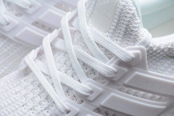 a*d*das ultra boost 4.0 running white bb6168