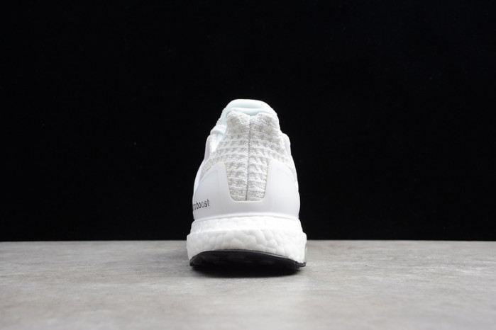 a*d*das ultra boost 4.0 running white bb6168