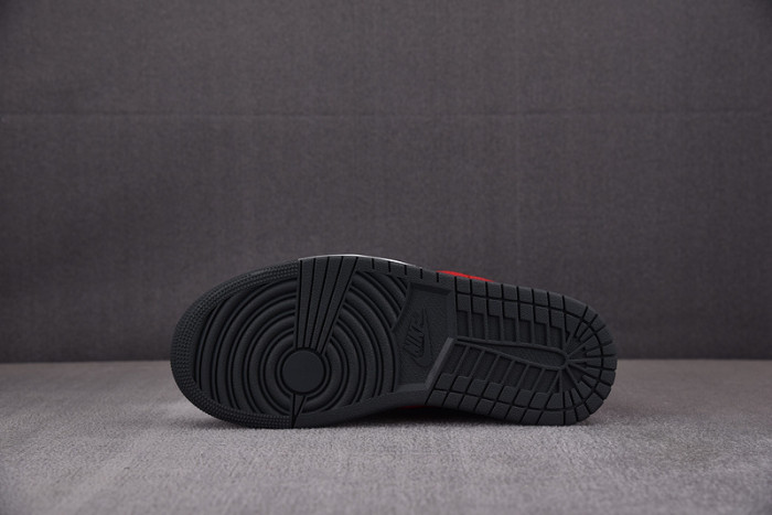 air jordan 1 mid gym red off noir bq6472-160