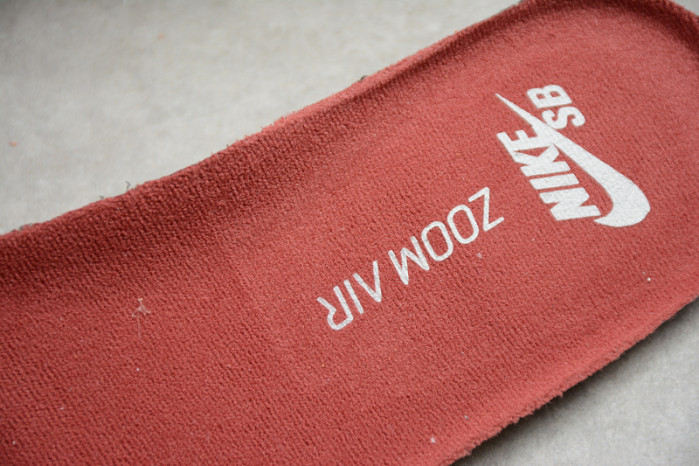 nike sb dunk low pro dark russet cedar bq6817-202