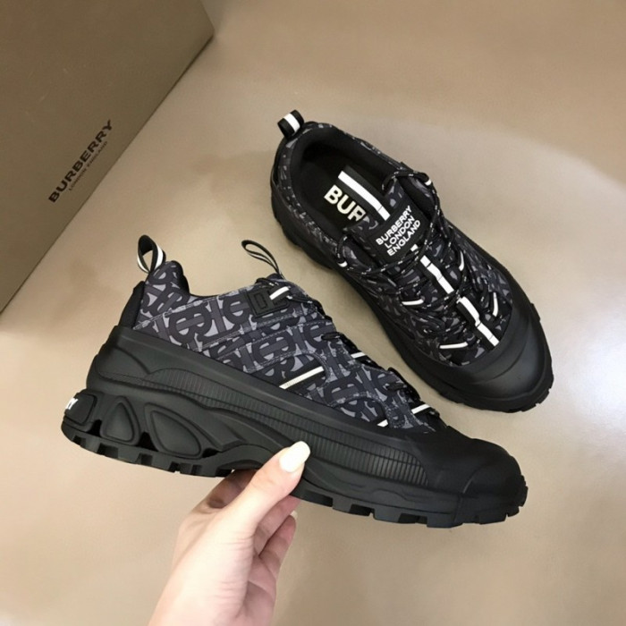 bur*berry sneakers