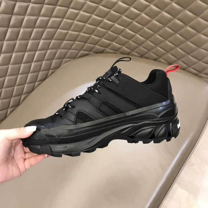 bur*berry sneakers