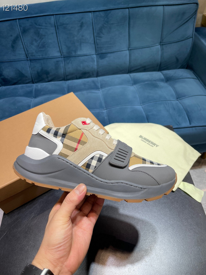 bur*berry sneakers