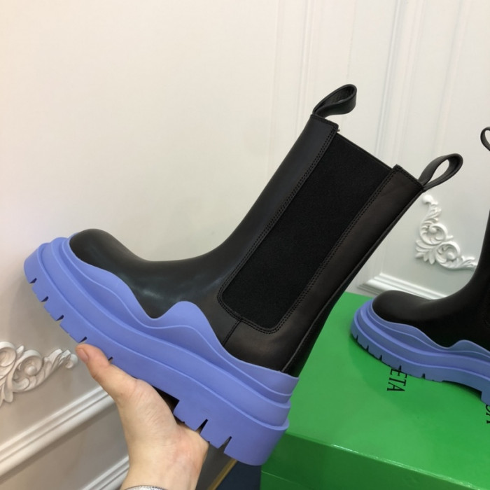 botteg*Ve*ne*ta tire