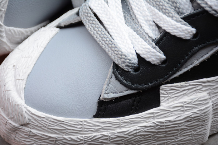 nike blazer mid sacai black grey bv0072-002
