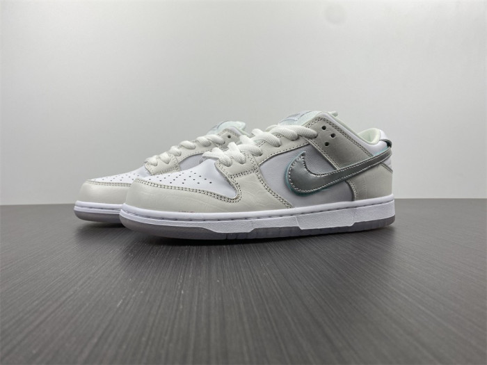 nike sb dunk low Di*m*nd s*pply co white Di*m*nd bv1310-100
