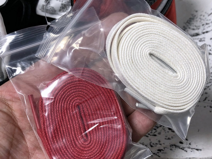 air jordan 1 retro high satin black toe cd0461-016