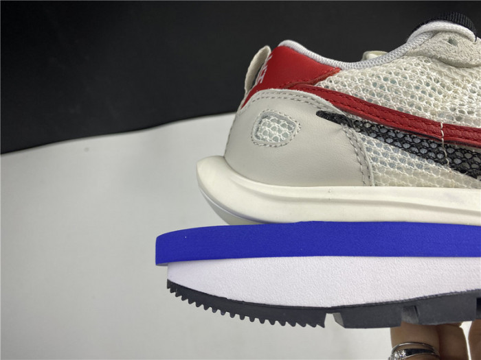 nike vaporwaffle sacai sport fuchsia game royal cv1363-100