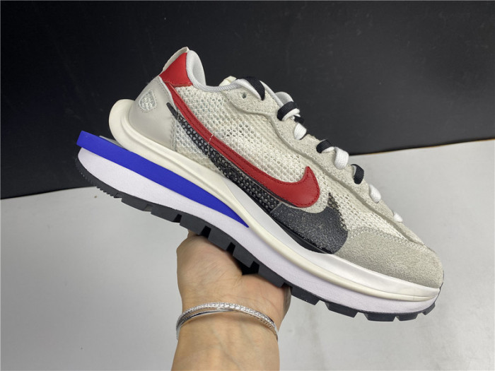 nike vaporwaffle sacai sport fuchsia game royal cv1363-100