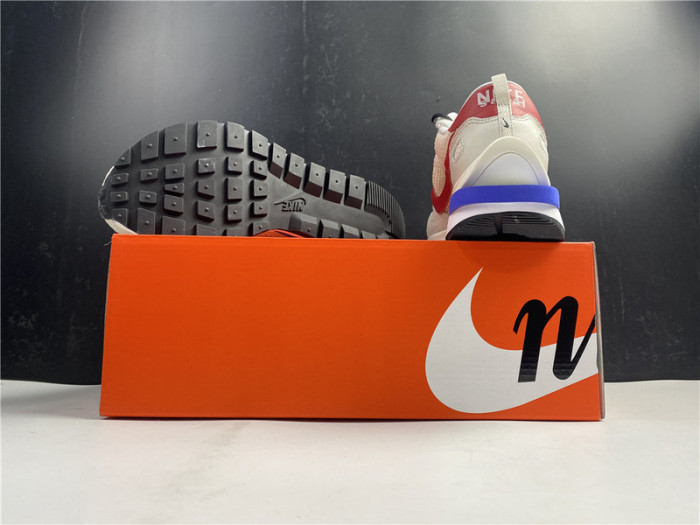 nike vaporwaffle sacai sport fuchsia game royal cv1363-100