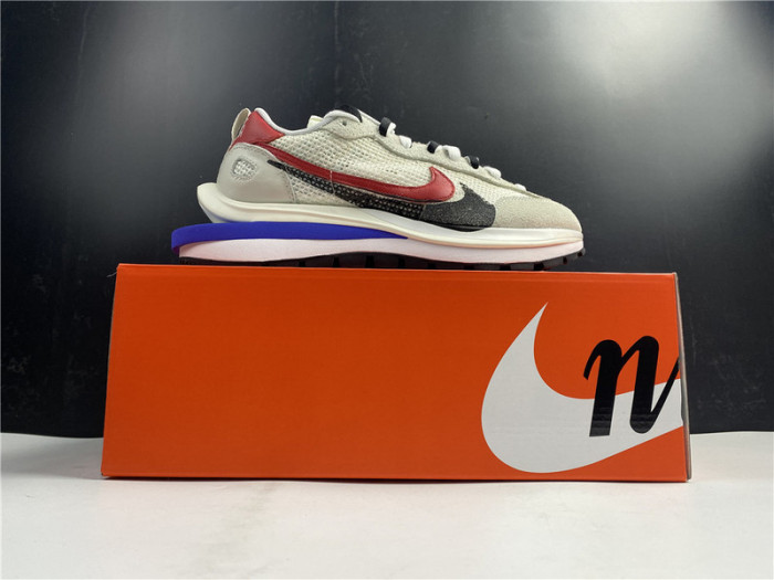 nike vaporwaffle sacai sport fuchsia game royal cv1363-100