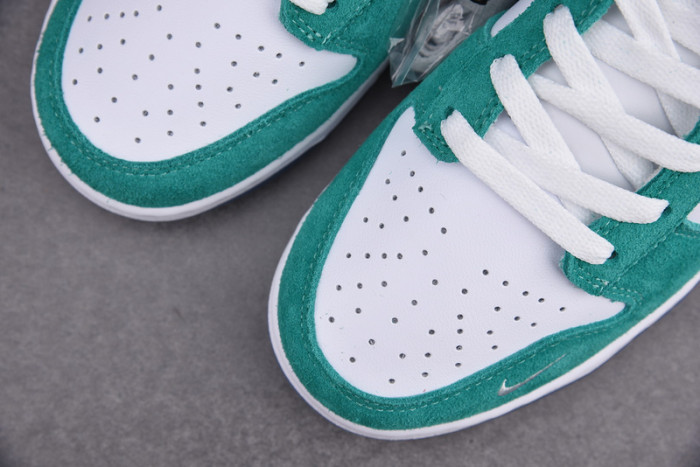 nike dunk low kasina neptune green cz6501-101