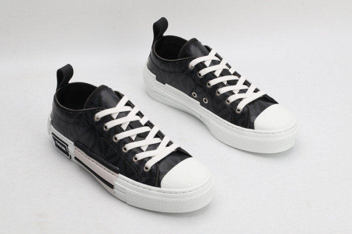 b23 oblique sneaker