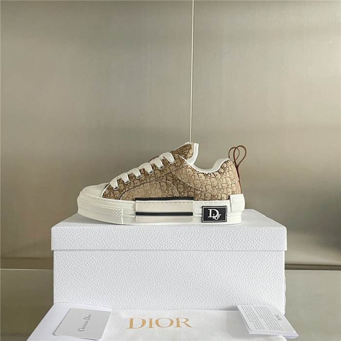 b23 oblique sneaker