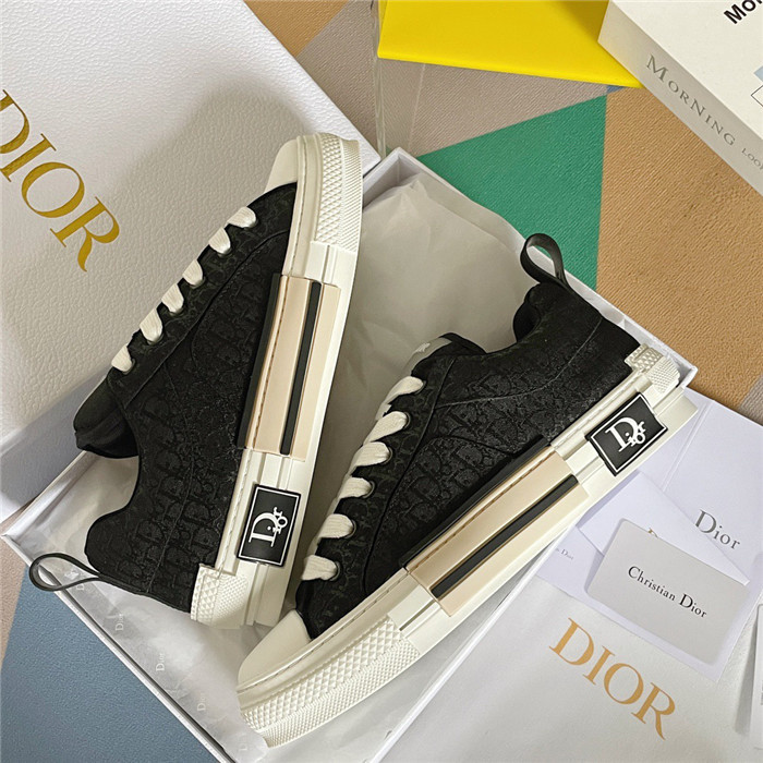 b23 oblique sneaker