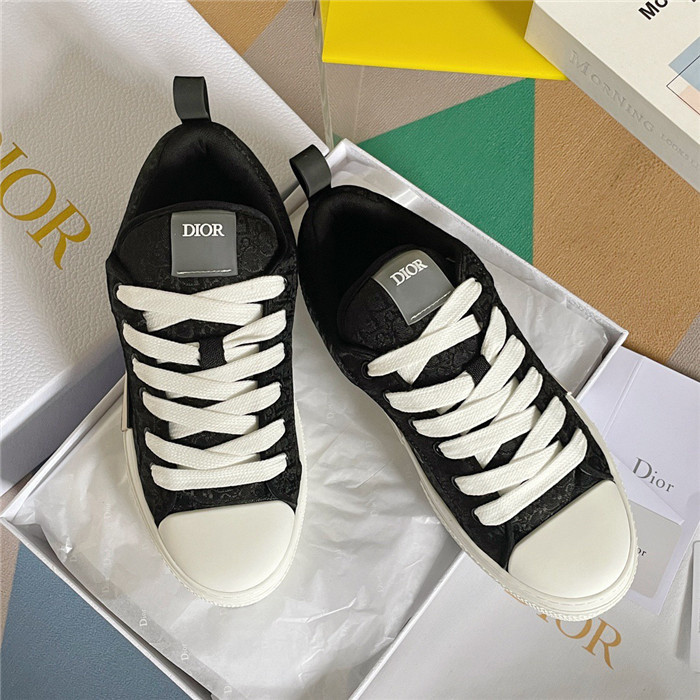 b23 oblique sneaker