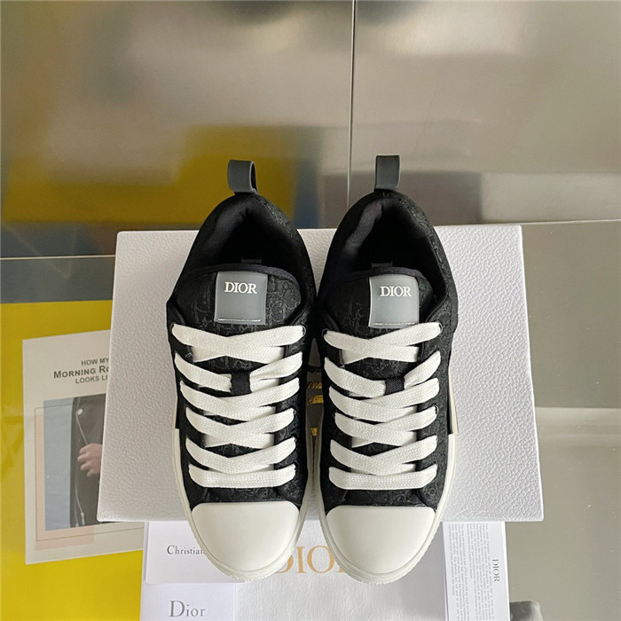 b23 oblique sneaker