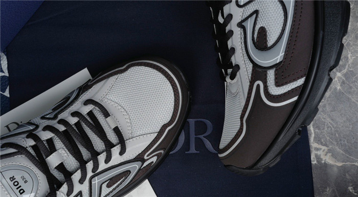 d1or b30 sneakers