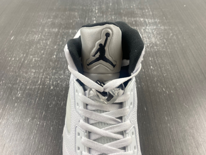 air jordan 5 white/black-sail-metallic silver dd0587-110