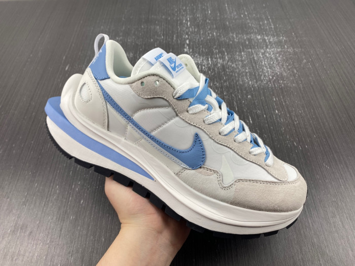 nike sacai x vaporwaffle “white blue ” dd1875-102